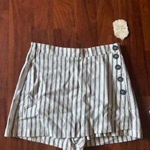 NWT Altered State skort, striped, size Large